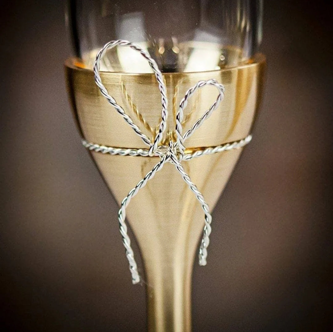 Vera Wang Wedgwood Love Knots Gold Toasting Flutes