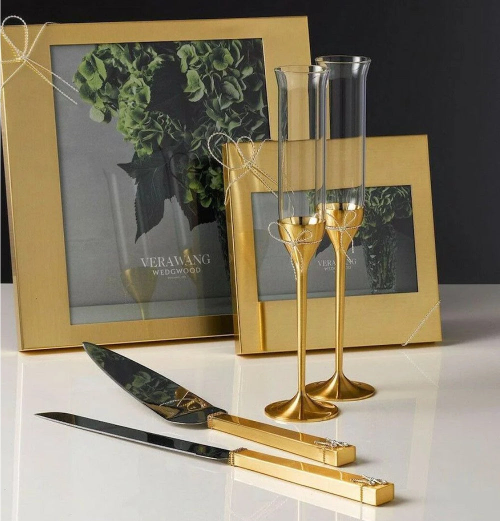 Vera Wang Wedgwood Love Knots Knife and Cake Server Gold