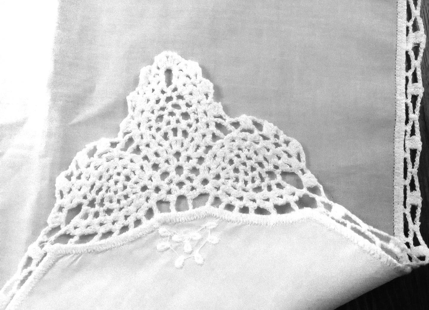 "With Love" Ladies Lace Hankerchief
