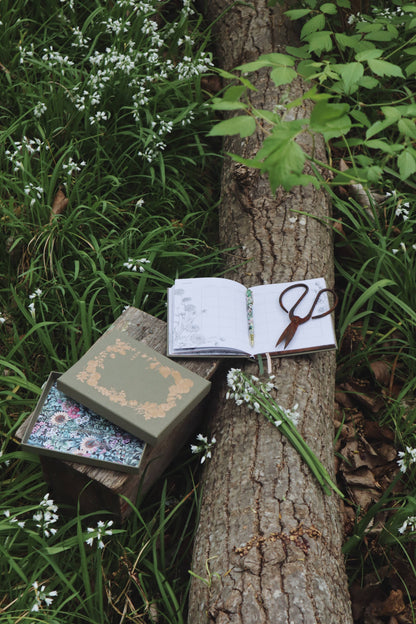 Typoflora Planner Grow - Garden | Olive