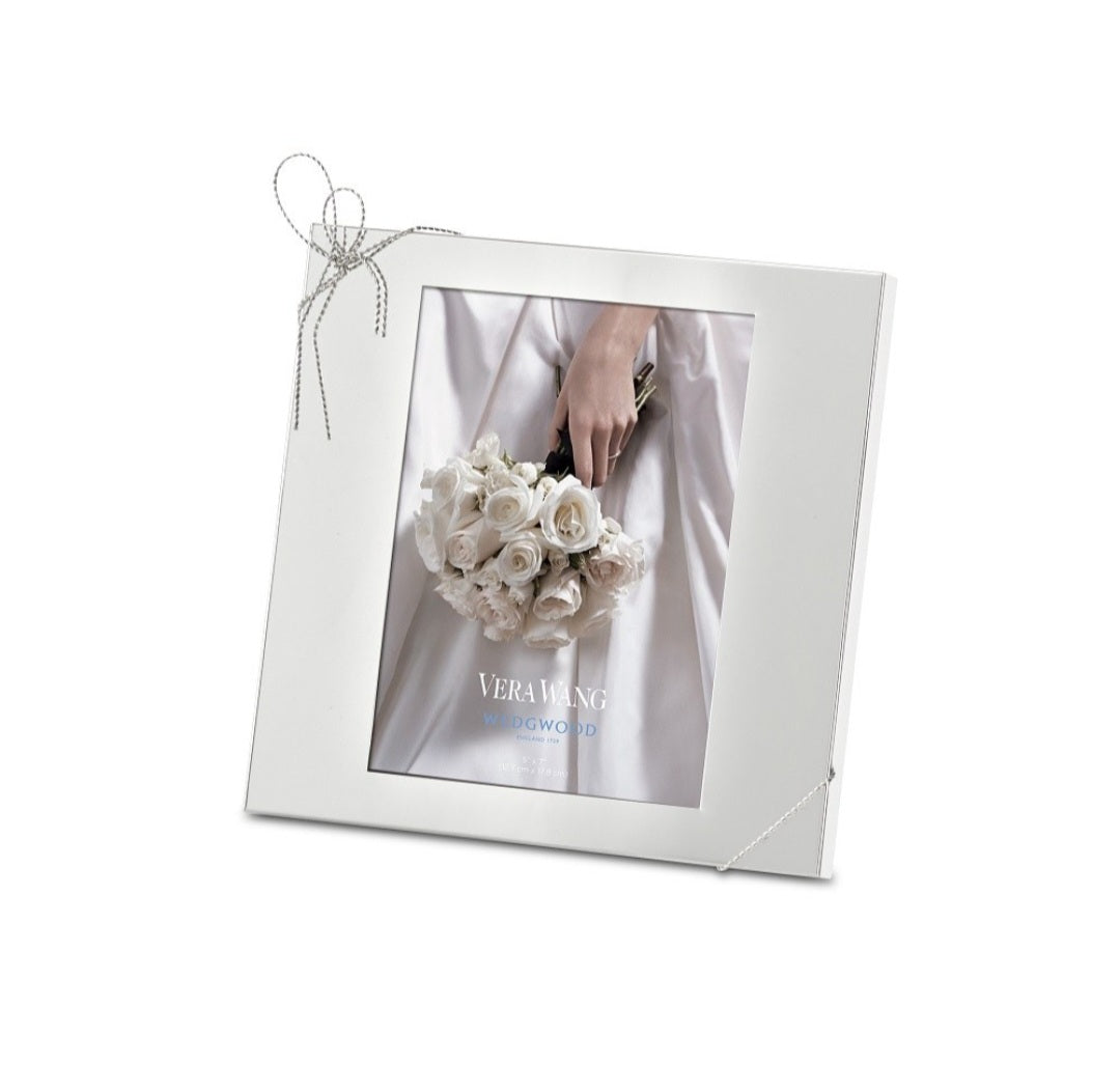 Vera Wang Wedgwood Love Knots Silver Plated Photo Frame 8x10 in (20x25cm)